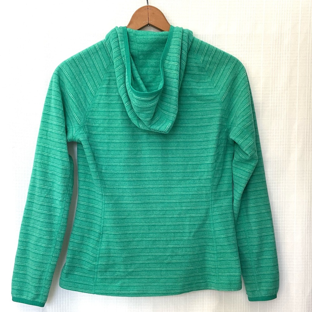 The North Face Green Hoodie - Picture 2 of 7